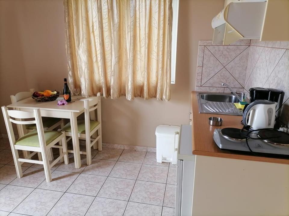 Kydoni Apartments And Studios Агия-Марина Экстерьер фото